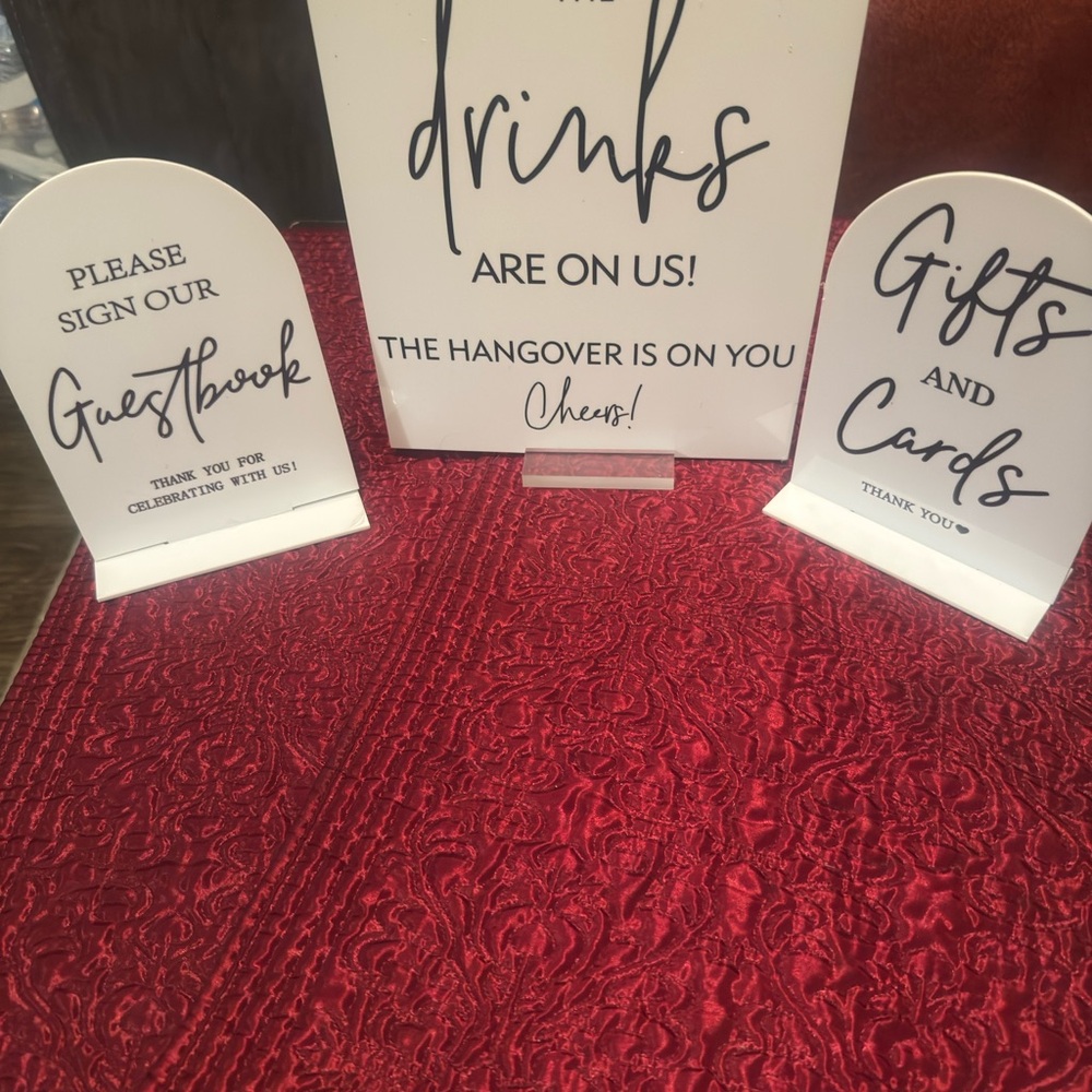 White Event Sign Set